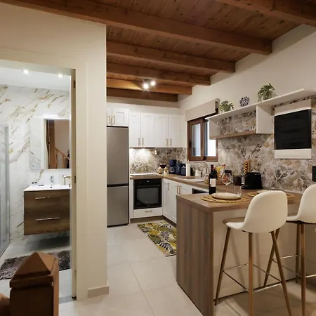 Semesterbostad Hidden Petra Luxury